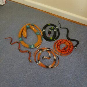 Snakes plastic toys x 6